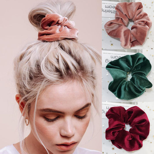 Fashionable Ponytail Holder